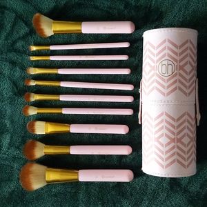 Bh cosmetics brush set